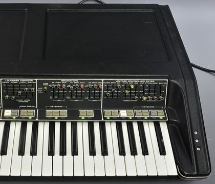 Moog-Polymoog 203a full synthesizer